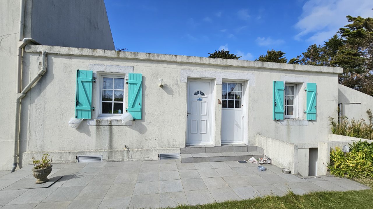 Avant travaux de ravalement de façade à Saint-Renan, état d'origine - Taloc Façades
