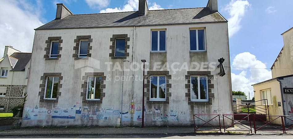 Taloc Façades bâtiment vieilli graffitis fenêtres